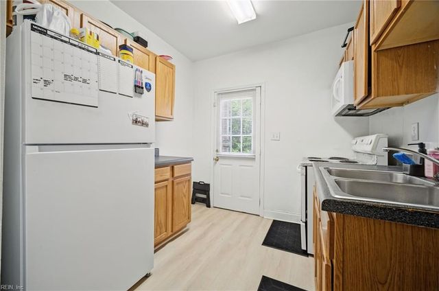 856 W 43rd ST, Norfolk, VA 23508