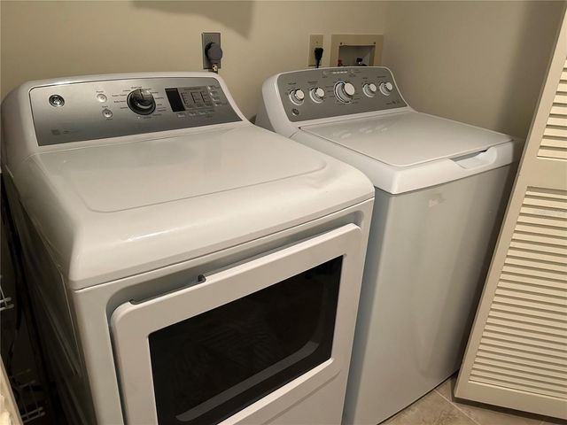 5204 MYRTLE WOOD 2, Sarasota, FL 34235