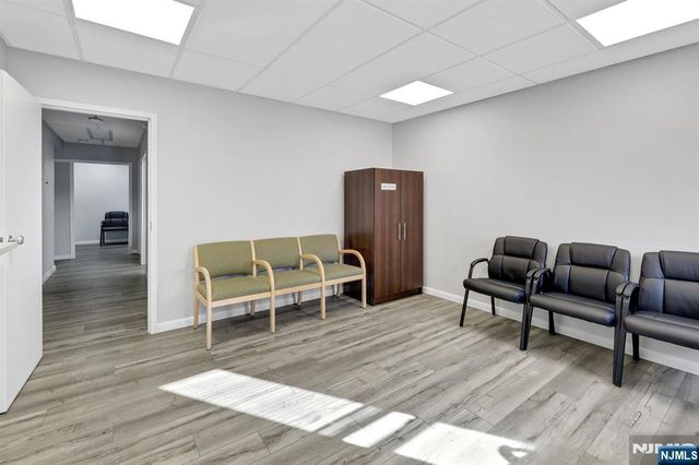 466 Old Hook 11, Emerson, NJ 07630