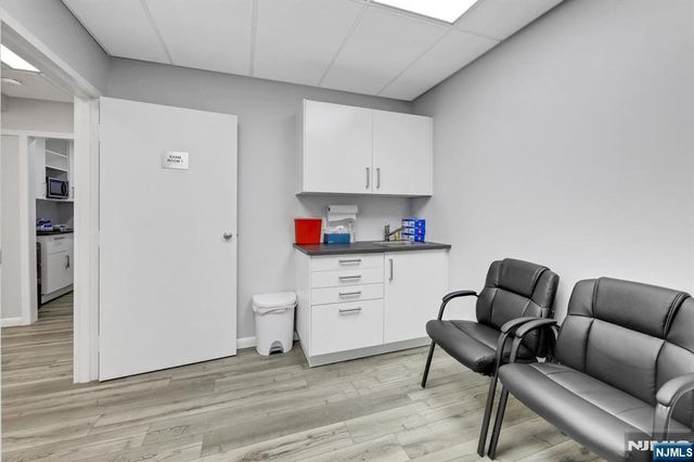 466 Old Hook 11, Emerson, NJ 07630