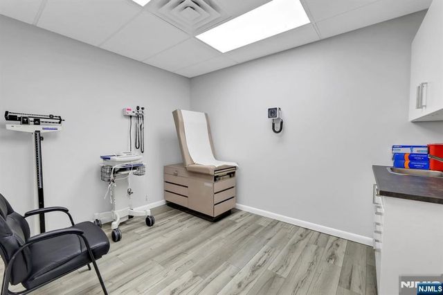 466 Old Hook 11, Emerson, NJ 07630