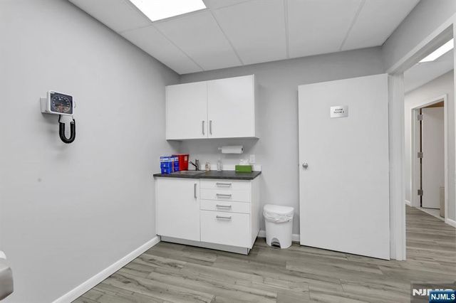 466 Old Hook 11, Emerson, NJ 07630