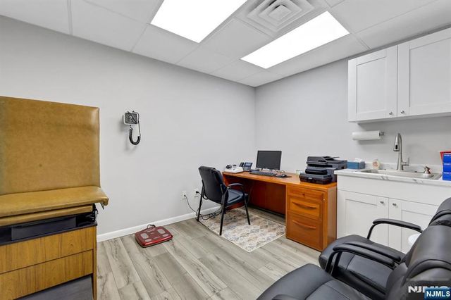 466 Old Hook 11, Emerson, NJ 07630