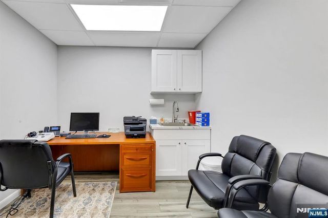 466 Old Hook 11, Emerson, NJ 07630