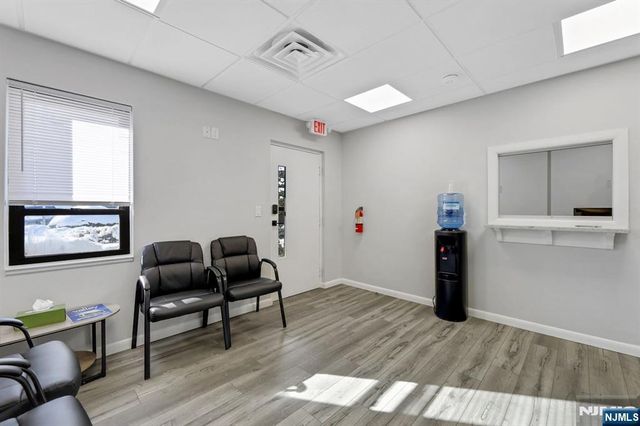 466 Old Hook 11, Emerson, NJ 07630