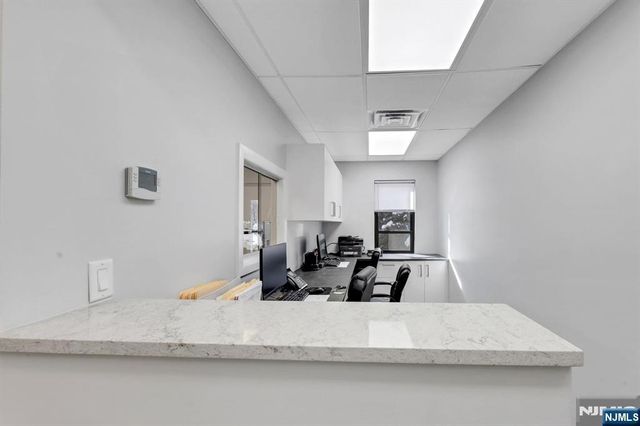 466 Old Hook 11, Emerson, NJ 07630