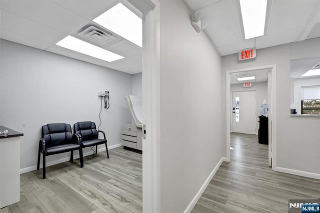 466 Old Hook 11, Emerson, NJ 07630