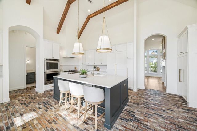 22 New Greens Court, Kingwood, TX 77339