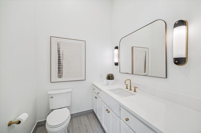 22 New Greens Court, Kingwood, TX 77339