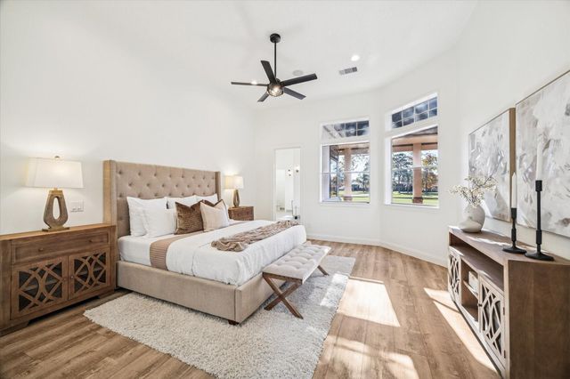 22 New Greens Court, Kingwood, TX 77339