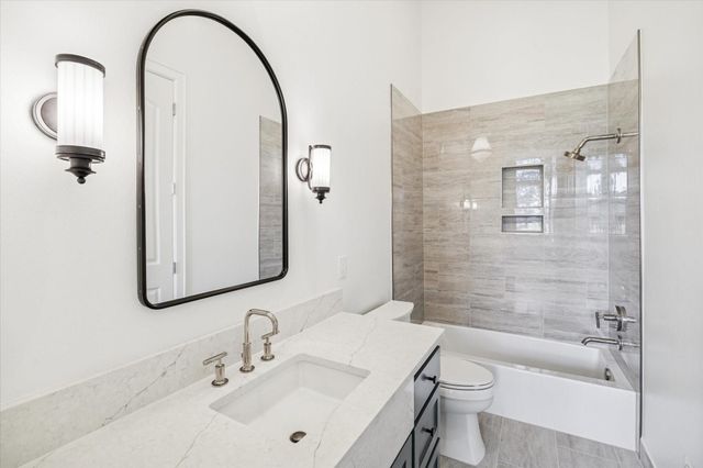 22 New Greens Court, Kingwood, TX 77339