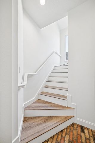 22 New Greens Court, Kingwood, TX 77339