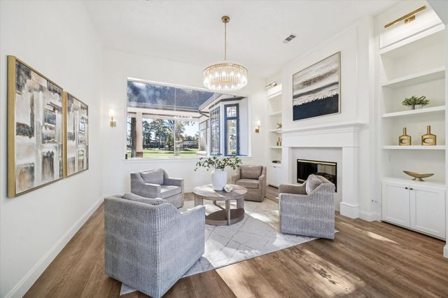 22 New Greens Court, Kingwood, TX 77339