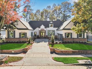 22 New Greens Court, Kingwood, TX 77339