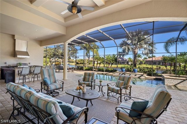 6482 Carema LN, Naples, FL 34113