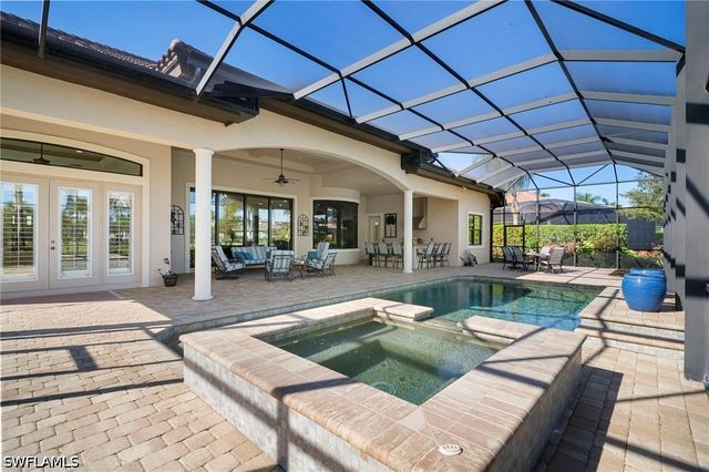6482 Carema LN, Naples, FL 34113