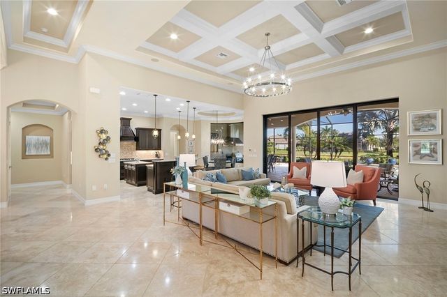 6482 Carema LN, Naples, FL 34113