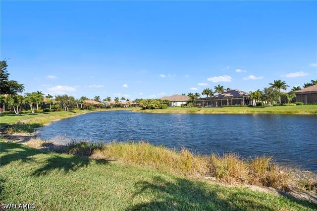 6482 Carema LN, Naples, FL 34113