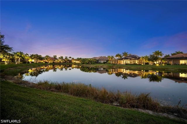 6482 Carema LN, Naples, FL 34113