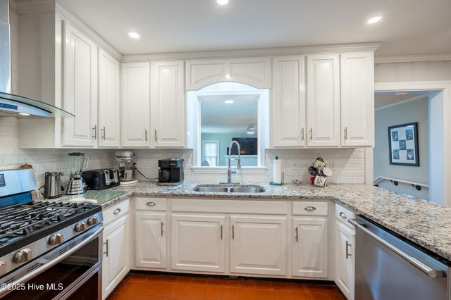 1711 Woodside Drive, Wilson, NC 27893