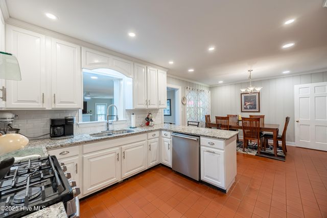 1711 Woodside Drive, Wilson, NC 27893