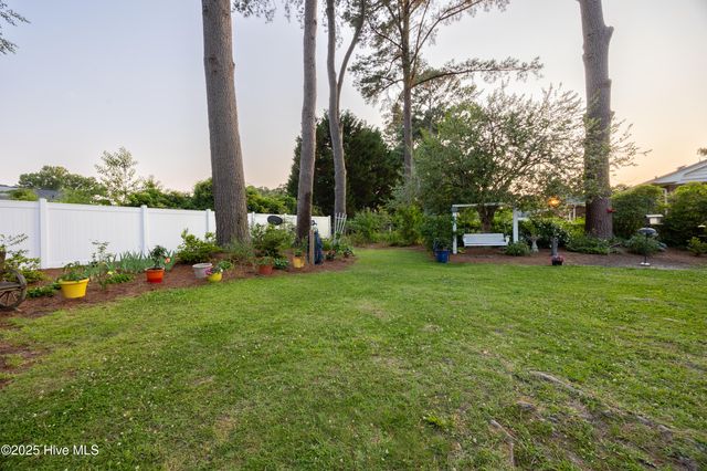 1711 Woodside Drive, Wilson, NC 27893