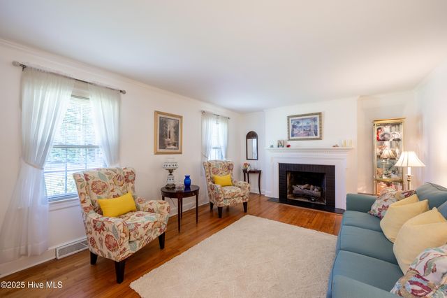 1711 Woodside Drive, Wilson, NC 27893