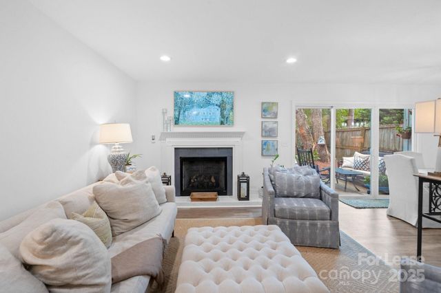 7916 Horse Chestnut Lane, Charlotte, NC 28277