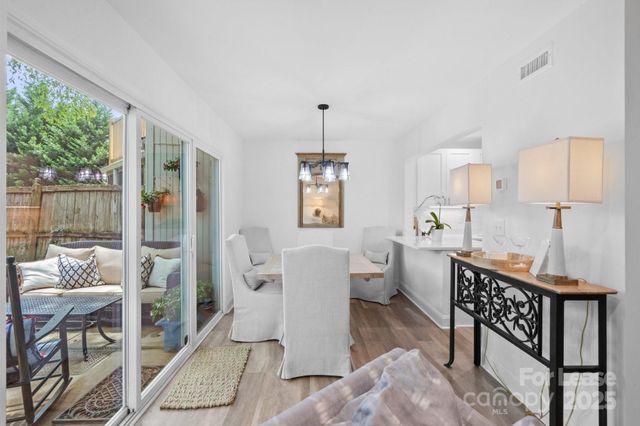 7916 Horse Chestnut Lane, Charlotte, NC 28277