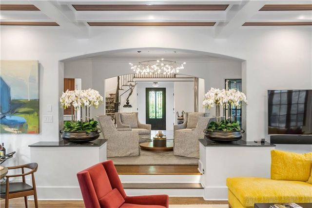 1598 W Sussex Road NW, Atlanta, GA 30306