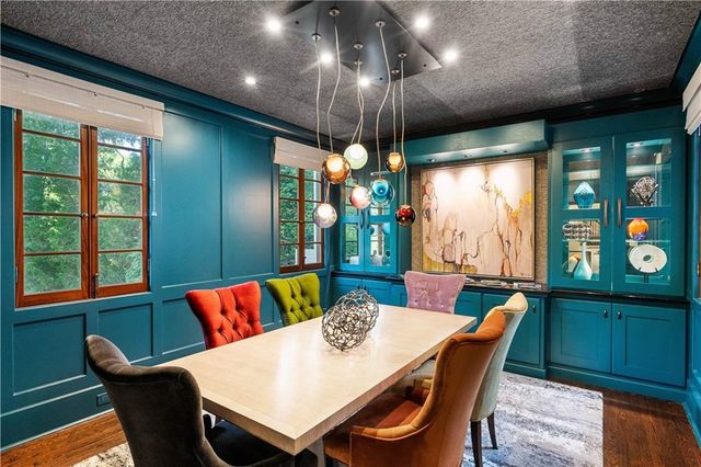 1598 W Sussex Road NW, Atlanta, GA 30306