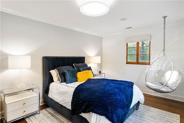 1598 W Sussex Road NW, Atlanta, GA 30306