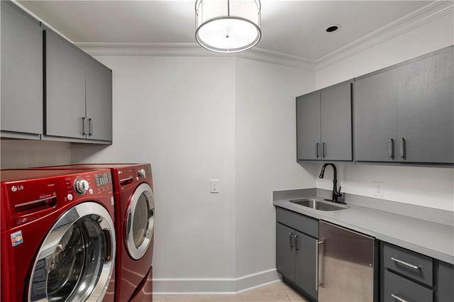 1598 W Sussex Road NW, Atlanta, GA 30306