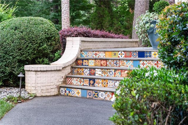 1598 W Sussex Road NW, Atlanta, GA 30306
