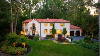 1598 W Sussex Road NW, Atlanta, GA 30306