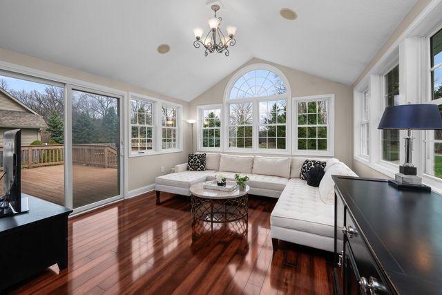 8903 Highland Drive, Rock Island, IL 61201