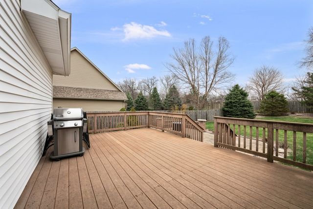 8903 Highland Drive, Rock Island, IL 61201