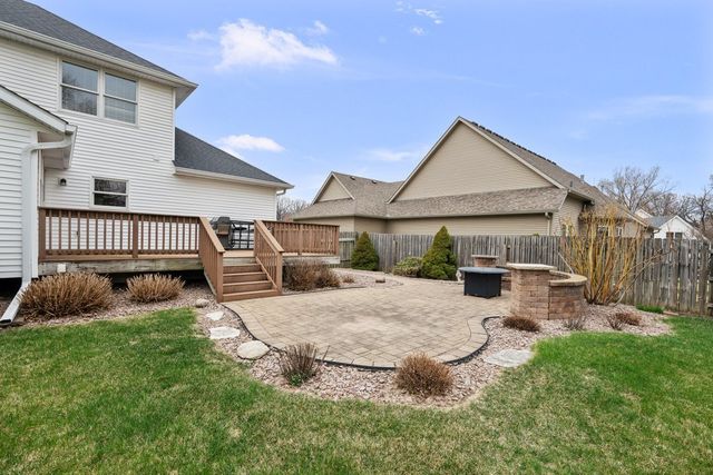 8903 Highland Drive, Rock Island, IL 61201