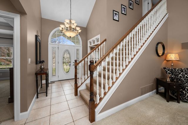 8903 Highland Drive, Rock Island, IL 61201