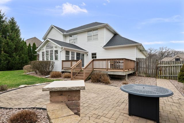 8903 Highland Drive, Rock Island, IL 61201