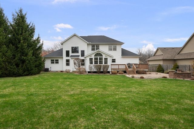 8903 Highland Drive, Rock Island, IL 61201