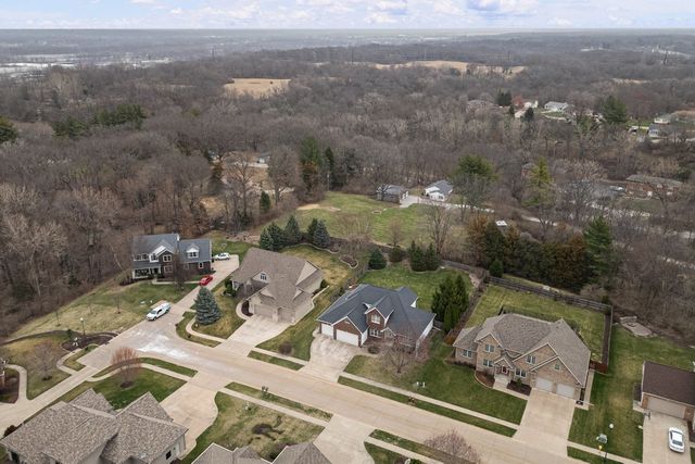 8903 Highland Drive, Rock Island, IL 61201