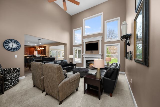 8903 Highland Drive, Rock Island, IL 61201