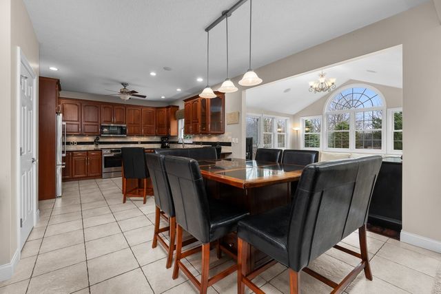 8903 Highland Drive, Rock Island, IL 61201