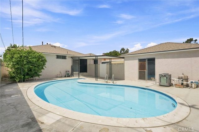 4832 Coldbrook, Lakewood, CA 90713