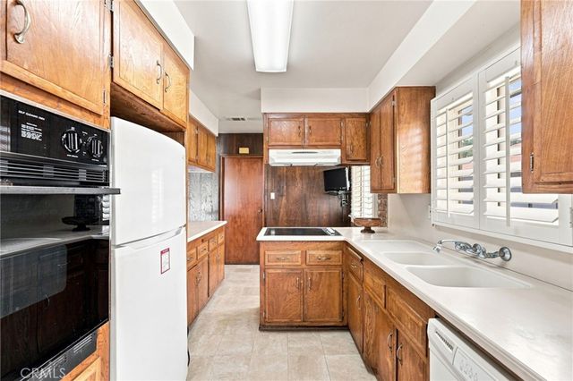 4832 Coldbrook, Lakewood, CA 90713