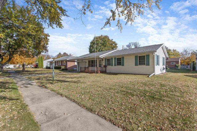 1406 MacArthur Drive, Janesville, WI 53548