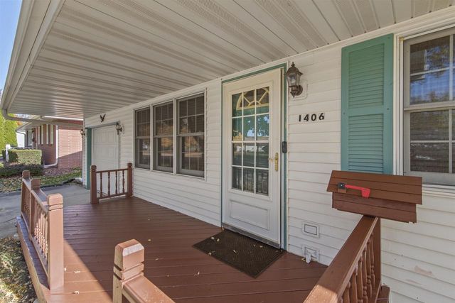 1406 MacArthur Drive, Janesville, WI 53548
