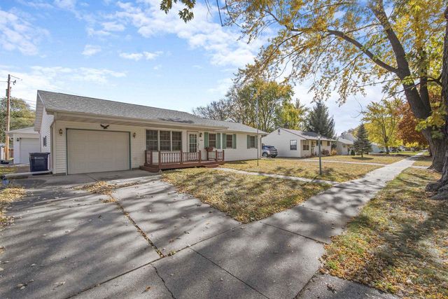 1406 MacArthur Drive, Janesville, WI 53548