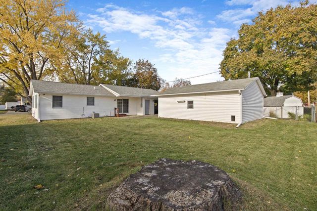 1406 MacArthur Drive, Janesville, WI 53548